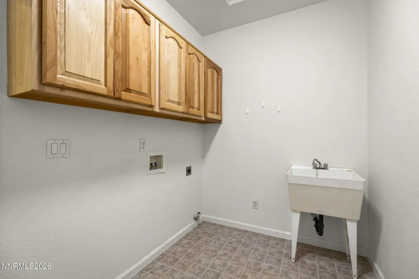 560 Muir Pass, Sparks, Nevada 89436, 4 Bedrooms Bedrooms, ,3 BathroomsBathrooms,Residential,Residential,Muir Pass,0,260009791