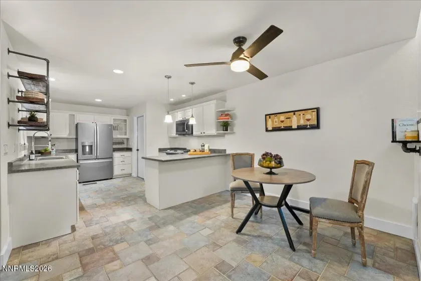 3955 Kings Row, Reno, Nevada 89503, 3 Bedrooms Bedrooms, ,3 BathroomsBathrooms,Residential,Residential,Kings Row,0,260009798