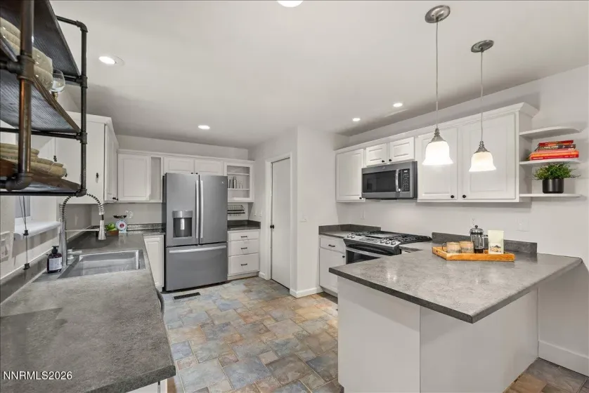 3955 Kings Row, Reno, Nevada 89503, 3 Bedrooms Bedrooms, ,3 BathroomsBathrooms,Residential,Residential,Kings Row,0,260009798