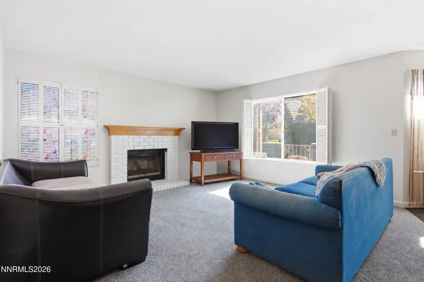 832 Blue Falls, Reno, Nevada 89511, 4 Bedrooms Bedrooms, ,3 BathroomsBathrooms,Residential,Residential,Blue Falls,0,260009799