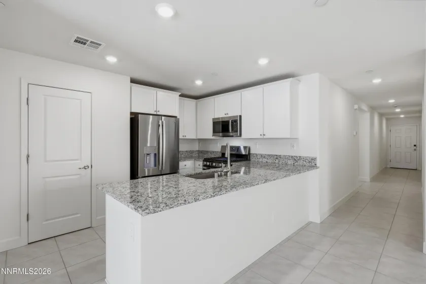 804 Cascade Range, Sparks, Nevada 89436, 4 Bedrooms Bedrooms, ,2 BathroomsBathrooms,Residential,Residential,Cascade Range,0,260009806