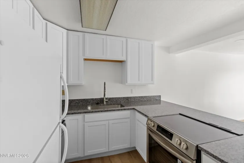 2555 Clear Acre, Reno, Nevada 89512, 2 Bedrooms Bedrooms, ,2 BathroomsBathrooms,Residential,Residential,Clear Acre,0,260009807
