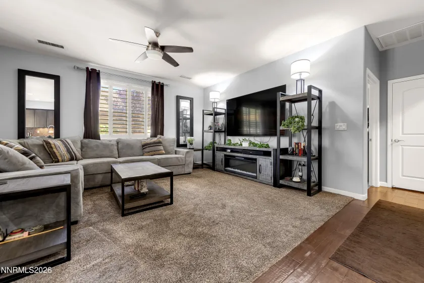 2201 Dominic, Reno, Nevada 89521, 3 Bedrooms Bedrooms, ,2 BathroomsBathrooms,Residential,Residential,Dominic,0,260009810