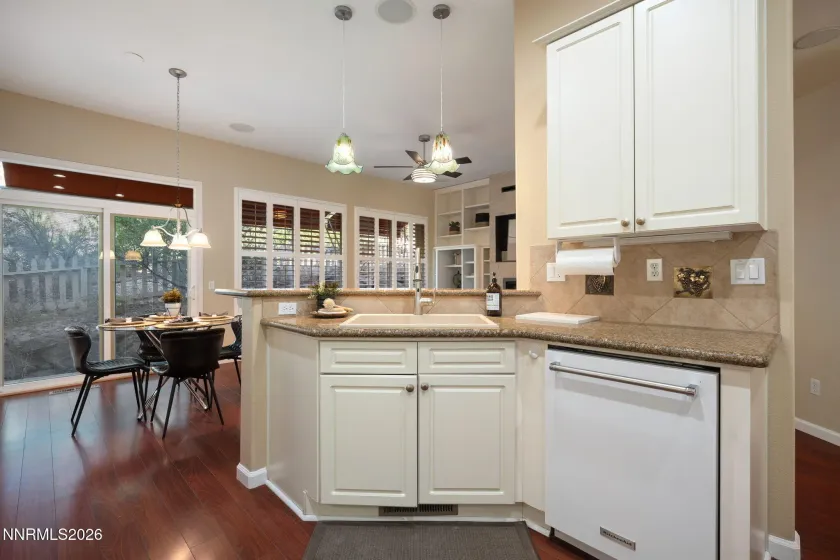 1840 Hunter Creek, Reno, Nevada 89519, 3 Bedrooms Bedrooms, ,2 BathroomsBathrooms,Residential,Residential,Hunter Creek,0,260005059