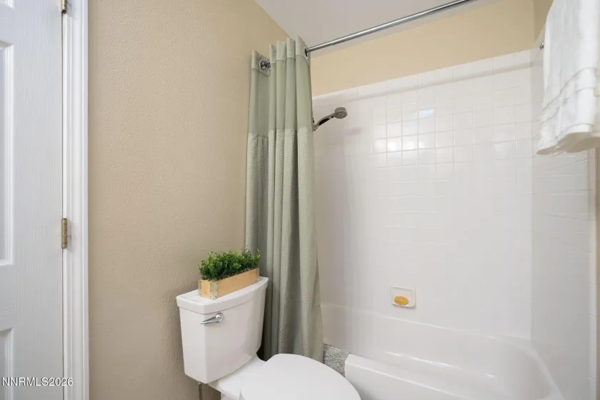 1840 Hunter Creek, Reno, Nevada 89519, 3 Bedrooms Bedrooms, ,2 BathroomsBathrooms,Residential,Residential,Hunter Creek,0,260005059