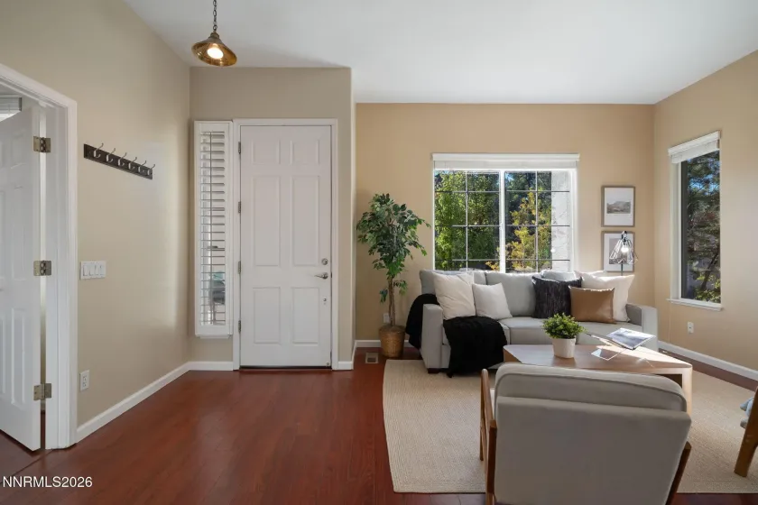 1840 Hunter Creek, Reno, Nevada 89519, 3 Bedrooms Bedrooms, ,2 BathroomsBathrooms,Residential,Residential,Hunter Creek,0,260005059