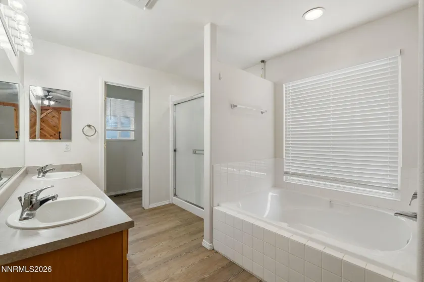1029 Ringneck, Sparks, Nevada 89441, 4 Bedrooms Bedrooms, ,2 BathroomsBathrooms,Residential,Residential,Ringneck,0,260009814