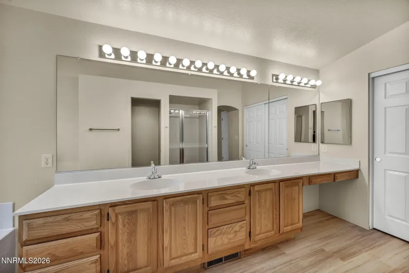 1115 Riverberry, Reno, Nevada 89509, 4 Bedrooms Bedrooms, ,3 BathroomsBathrooms,Residential,Residential,Riverberry,0,260009818
