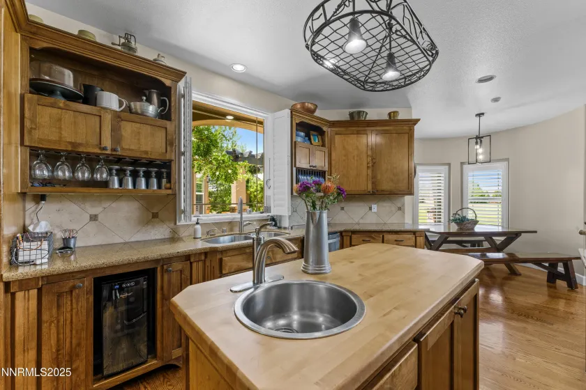 2880 Friar Rock, Sparks, Nevada 89436, 5 Bedrooms Bedrooms, ,4 BathroomsBathrooms,Residential Lease,Manufactured,Friar Rock,0,260009821