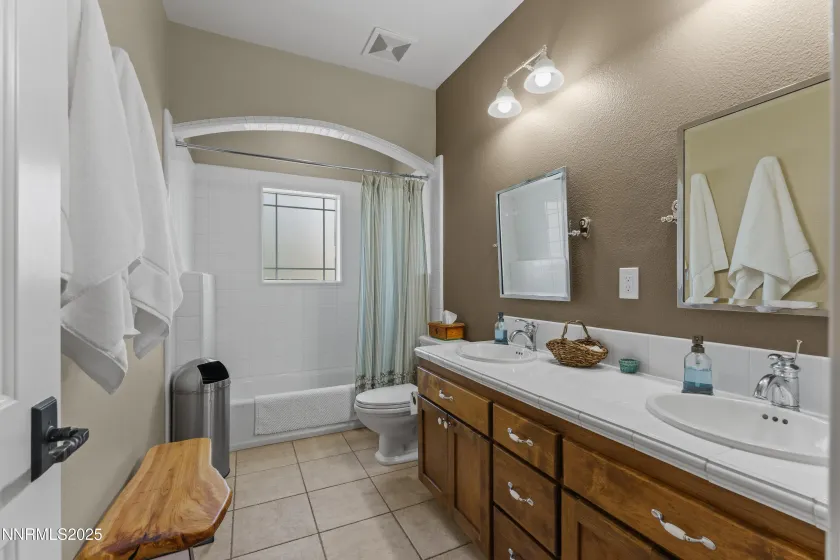 2880 Friar Rock, Sparks, Nevada 89436, 5 Bedrooms Bedrooms, ,4 BathroomsBathrooms,Residential Lease,Manufactured,Friar Rock,0,260009821