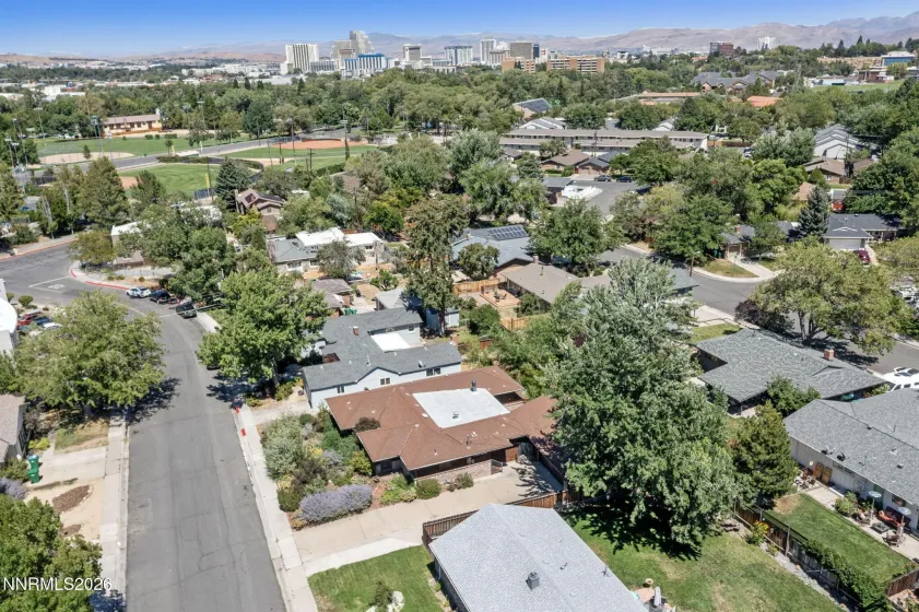 2160 Riviera, Reno, Nevada 89509, 3 Bedrooms Bedrooms, ,3 BathroomsBathrooms,Residential,Residential,Riviera,0,260009825