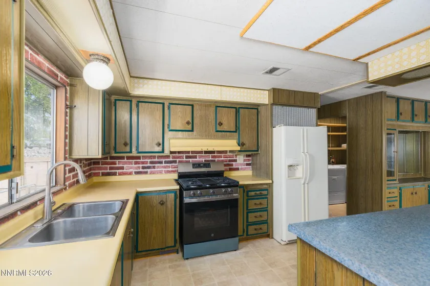 6197 Leon, Sun Valley, Nevada 89433, 2 Bedrooms Bedrooms, ,2 BathroomsBathrooms,Residential,Residential,Leon,0,260009794