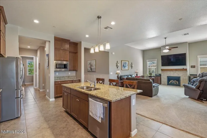 2249 Kinglet, Sparks, Nevada 89441, 3 Bedrooms Bedrooms, ,4 BathroomsBathrooms,Residential,Residential,Kinglet,0,260009815