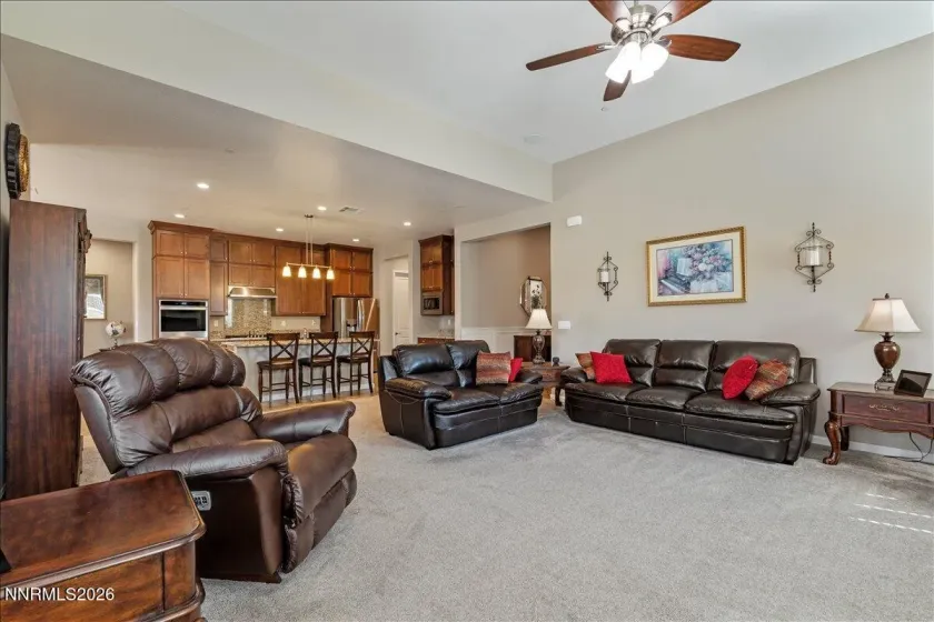 2249 Kinglet, Sparks, Nevada 89441, 3 Bedrooms Bedrooms, ,4 BathroomsBathrooms,Residential,Residential,Kinglet,0,260009815