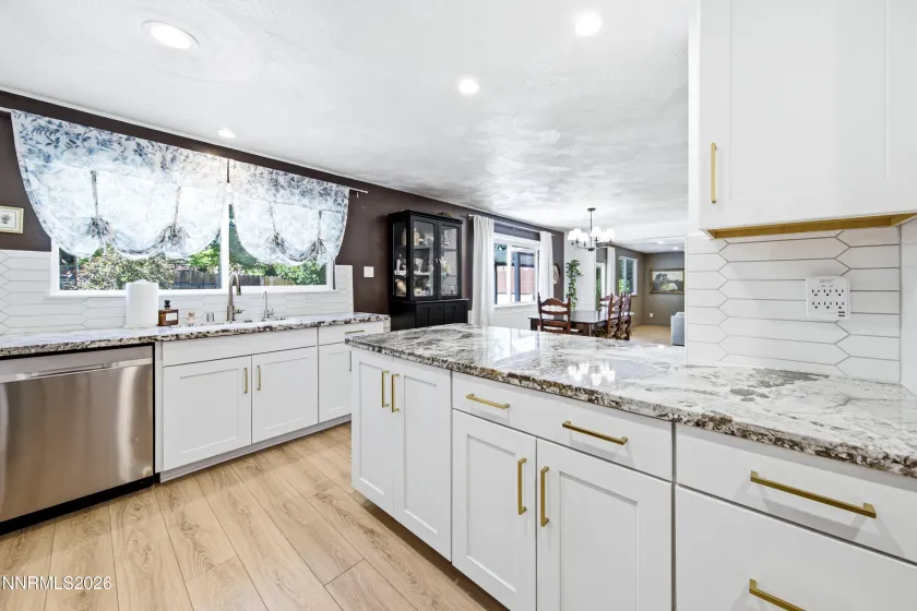 975 Joshua, Reno, Nevada 89509, 3 Bedrooms Bedrooms, ,2 BathroomsBathrooms,Residential,Residential,Joshua,0,260009836