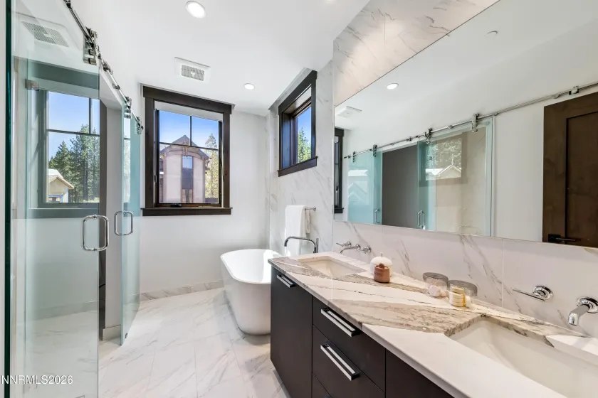 46 Beach Club, Stateline, Nevada 89449, 4 Bedrooms Bedrooms, ,4 BathroomsBathrooms,Residential,Residential,Beach Club,0,260009837