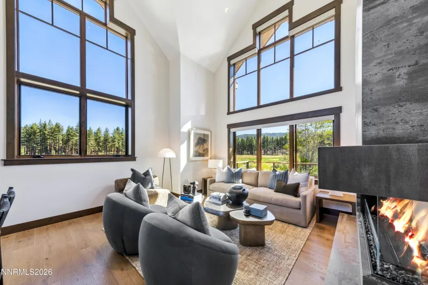 46 Beach Club, Stateline, Nevada 89449, 4 Bedrooms Bedrooms, ,4 BathroomsBathrooms,Residential,Residential,Beach Club,0,260009837