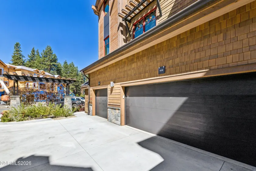 46 Beach Club, Stateline, Nevada 89449, 4 Bedrooms Bedrooms, ,4 BathroomsBathrooms,Residential,Residential,Beach Club,0,260009837