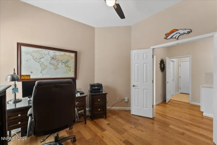 BR 1/Office/Den