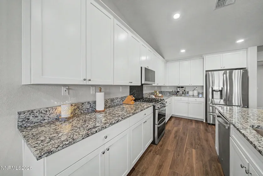 2035 Lanstar, Sparks, Nevada 89441, 5 Bedrooms Bedrooms, ,3 BathroomsBathrooms,Residential,Residential,Lanstar,0,260009839