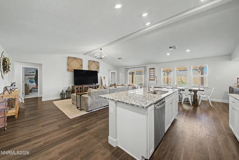 2035 Lanstar, Sparks, Nevada 89441, 5 Bedrooms Bedrooms, ,3 BathroomsBathrooms,Residential,Residential,Lanstar,0,260009839