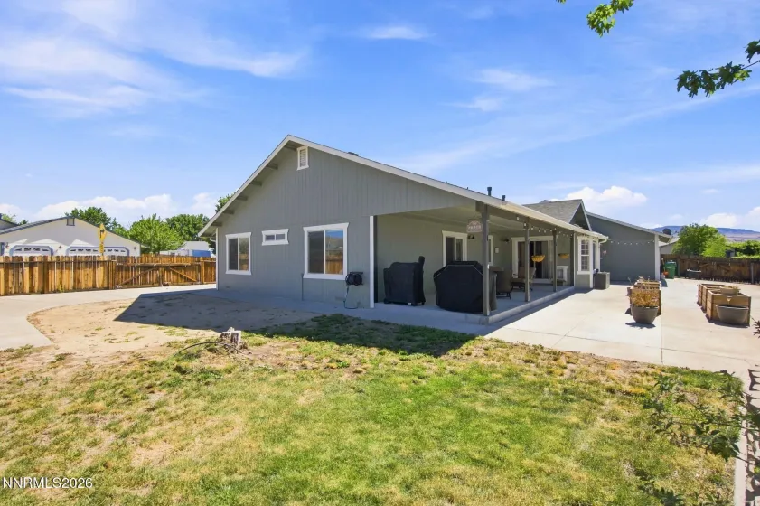 969 Red Falcon Way, Sparks, Nevada 89441, 3 Bedrooms Bedrooms, ,4 BathroomsBathrooms,Residential,Residential,Red Falcon Way,0,260009840