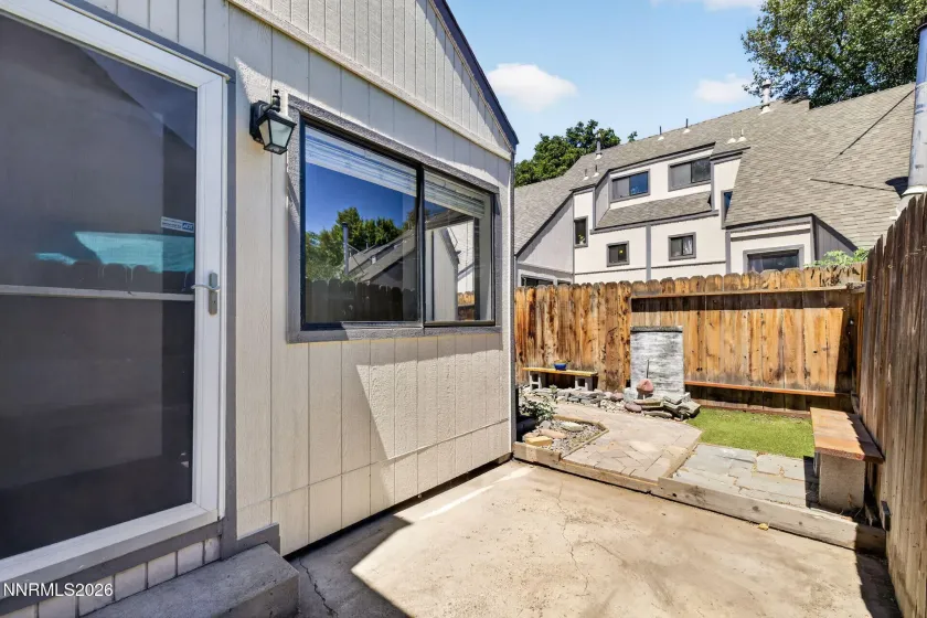 2564 Garfield, Sparks, Nevada 89431, 2 Bedrooms Bedrooms, ,2 BathroomsBathrooms,Residential,Residential,Garfield,0,260009842