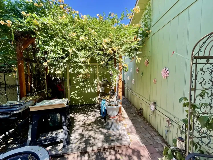 114 Lucky Lane, Reno, Nevada 89502, 3 Bedrooms Bedrooms, 12 Rooms Rooms,2 BathroomsBathrooms,Manufactured,Residential,Lucky,0,260009847