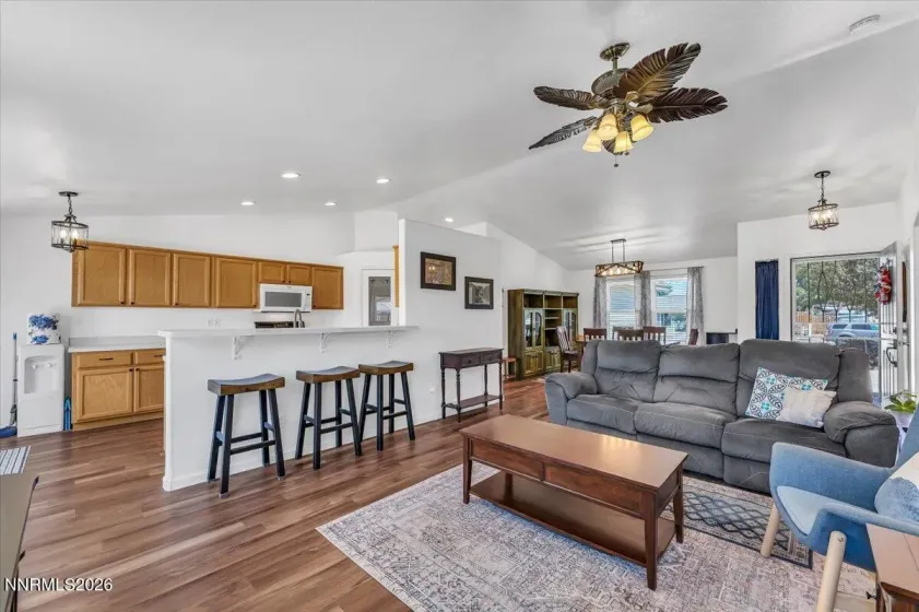 133 Shadow Mountain, Fernley, Nevada 89408, 3 Bedrooms Bedrooms, ,2 BathroomsBathrooms,Residential,Residential,Shadow Mountain,0,260009851