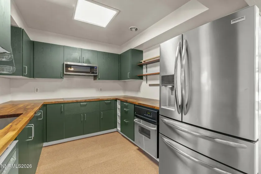 625 Grand Canyon, Reno, Nevada 89502, 3 Bedrooms Bedrooms, ,2 BathroomsBathrooms,Residential,Residential,Grand Canyon,0,260009852