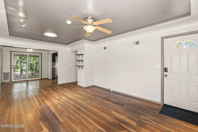 625 Grand Canyon, Reno, Nevada 89502, 3 Bedrooms Bedrooms, ,2 BathroomsBathrooms,Residential,Residential,Grand Canyon,0,260009852