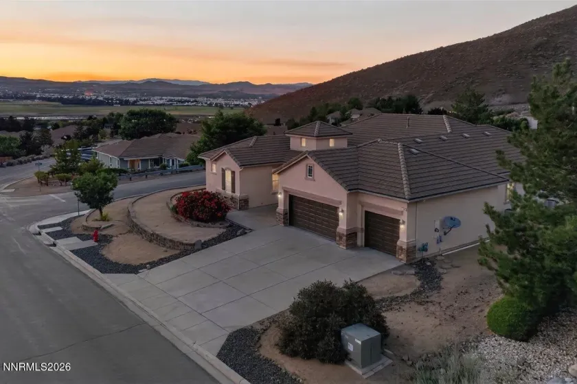 7400 Rough Rock, Reno, Nevada 89502, 4 Bedrooms Bedrooms, ,3 BathroomsBathrooms,Residential,Residential,Rough Rock,0,260009855