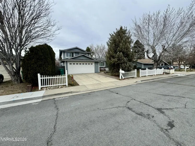 4245 Ranchita, Reno, Nevada 89502, 4 Bedrooms Bedrooms, ,3 BathroomsBathrooms,Residential,Residential,Ranchita,0,260001544