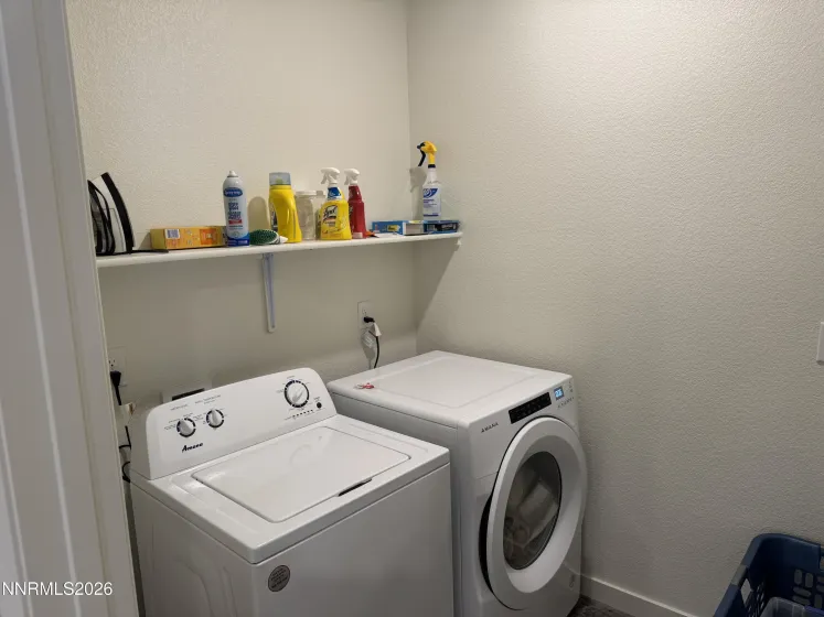 818 Karry, Fallon, Nevada 89406, 3 Bedrooms Bedrooms, ,2 BathroomsBathrooms,Residential,Residential,Karry,0,260009858