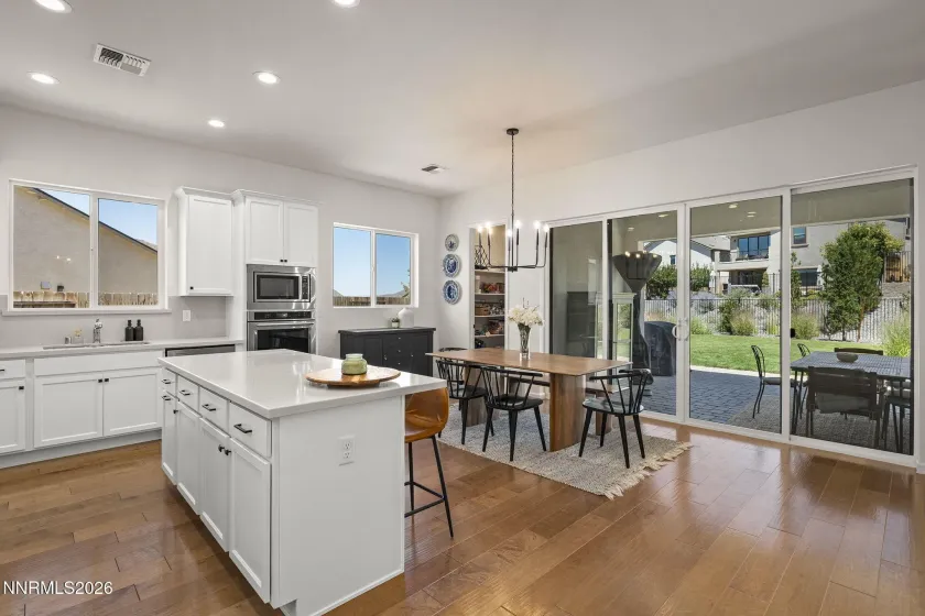 3015 Silverberry, Reno, Nevada 89521, 3 Bedrooms Bedrooms, ,3 BathroomsBathrooms,Residential,Residential,Silverberry,0,260009864