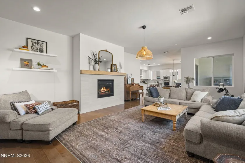 3015 Silverberry, Reno, Nevada 89521, 3 Bedrooms Bedrooms, ,3 BathroomsBathrooms,Residential,Residential,Silverberry,0,260009864