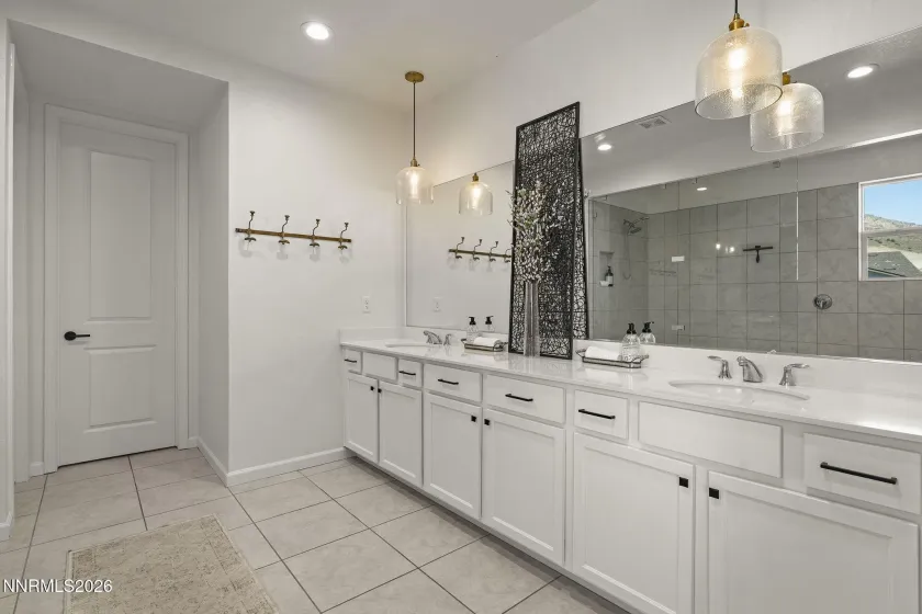 3015 Silverberry, Reno, Nevada 89521, 3 Bedrooms Bedrooms, ,3 BathroomsBathrooms,Residential,Residential,Silverberry,0,260009864
