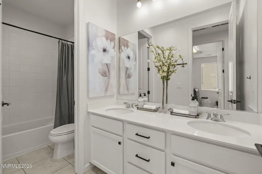 3015 Silverberry, Reno, Nevada 89521, 3 Bedrooms Bedrooms, ,3 BathroomsBathrooms,Residential,Residential,Silverberry,0,260009864