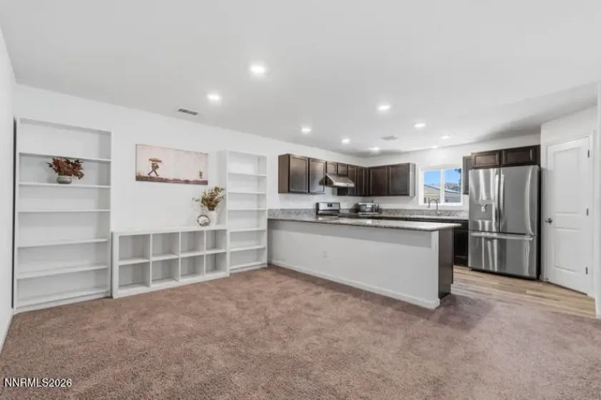 643 Osino, Reno, Nevada 89506, 4 Bedrooms Bedrooms, ,2 BathroomsBathrooms,Residential,Residential,Osino,0,260009866
