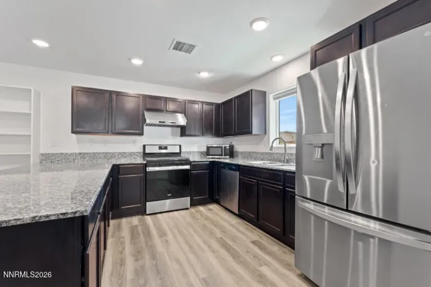 643 Osino, Reno, Nevada 89506, 4 Bedrooms Bedrooms, ,2 BathroomsBathrooms,Residential,Residential,Osino,0,260009866