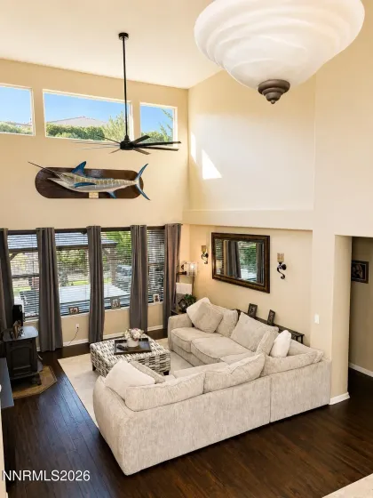 3227 Ten Mile, Sparks, Nevada 89436, 4 Bedrooms Bedrooms, ,4 BathroomsBathrooms,Residential,Residential,Ten Mile,0,260009868