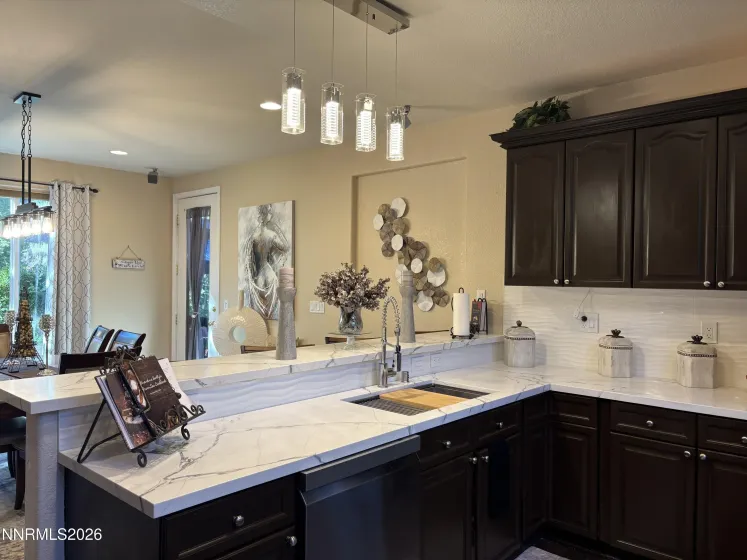 3227 Ten Mile, Sparks, Nevada 89436, 4 Bedrooms Bedrooms, ,4 BathroomsBathrooms,Residential,Residential,Ten Mile,0,260009868