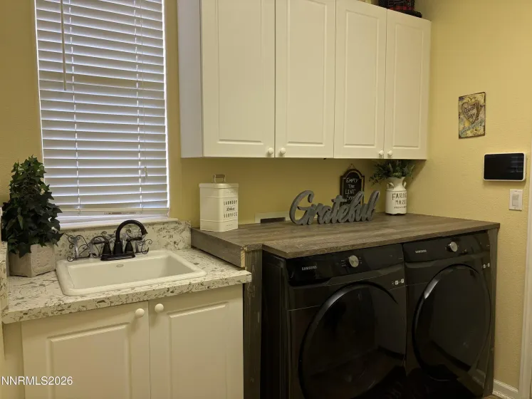 3227 Ten Mile, Sparks, Nevada 89436, 4 Bedrooms Bedrooms, ,4 BathroomsBathrooms,Residential,Residential,Ten Mile,0,260009868