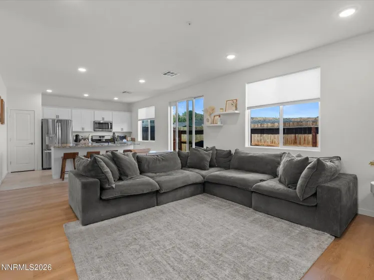 4692 Falcon Rock, Sun Valley, Nevada 89433, 3 Bedrooms Bedrooms, ,3 BathroomsBathrooms,Residential,Residential,Falcon Rock,0,260009874