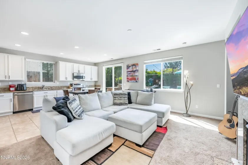 1033 Crown View, Reno, Nevada 89523, 3 Bedrooms Bedrooms, ,3 BathroomsBathrooms,Residential,Residential,Crown View,0,260009877
