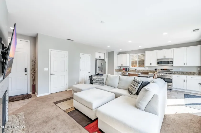 1033 Crown View, Reno, Nevada 89523, 3 Bedrooms Bedrooms, ,3 BathroomsBathrooms,Residential,Residential,Crown View,0,260009877