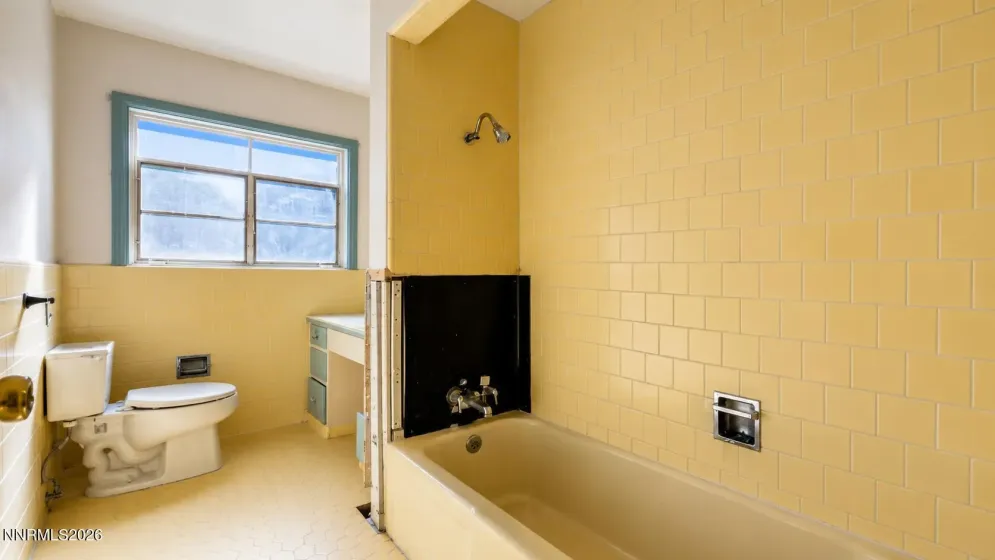 710 University, Reno, Nevada 89503, 4 Bedrooms Bedrooms, ,2 BathroomsBathrooms,Residential,Residential,University,0,260009886