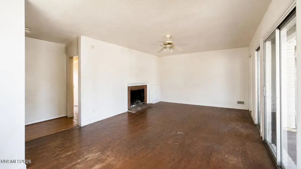 710 University, Reno, Nevada 89503, 4 Bedrooms Bedrooms, ,2 BathroomsBathrooms,Residential,Residential,University,0,260009886