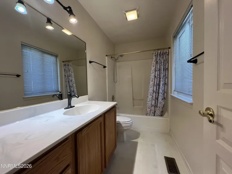 1055 Shadow, Fernley, Nevada 89408, 3 Bedrooms Bedrooms, ,2 BathroomsBathrooms,Residential,Residential,Shadow,0,260009888