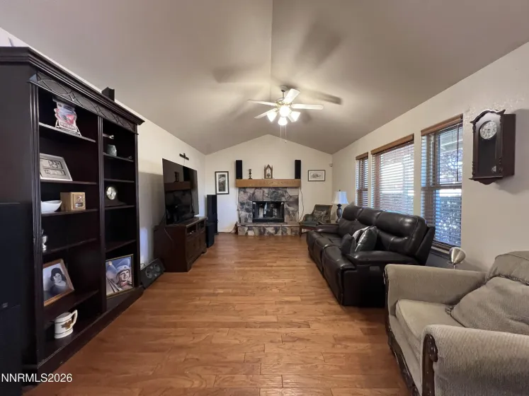 1055 Shadow, Fernley, Nevada 89408, 3 Bedrooms Bedrooms, ,2 BathroomsBathrooms,Residential,Residential,Shadow,0,260009888